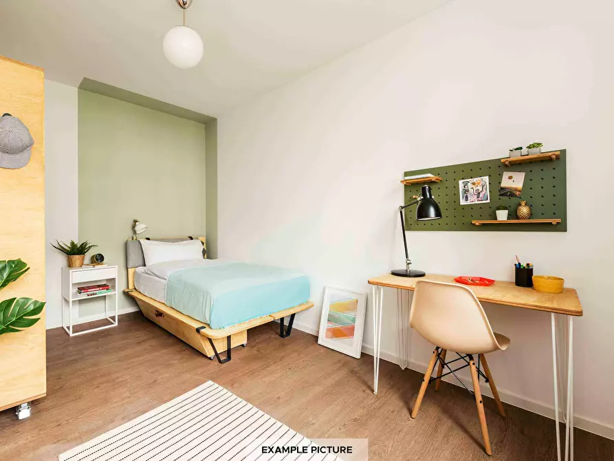Immagine 2 di Camera in affitto  in Klara-Franke-Straße a Berlin