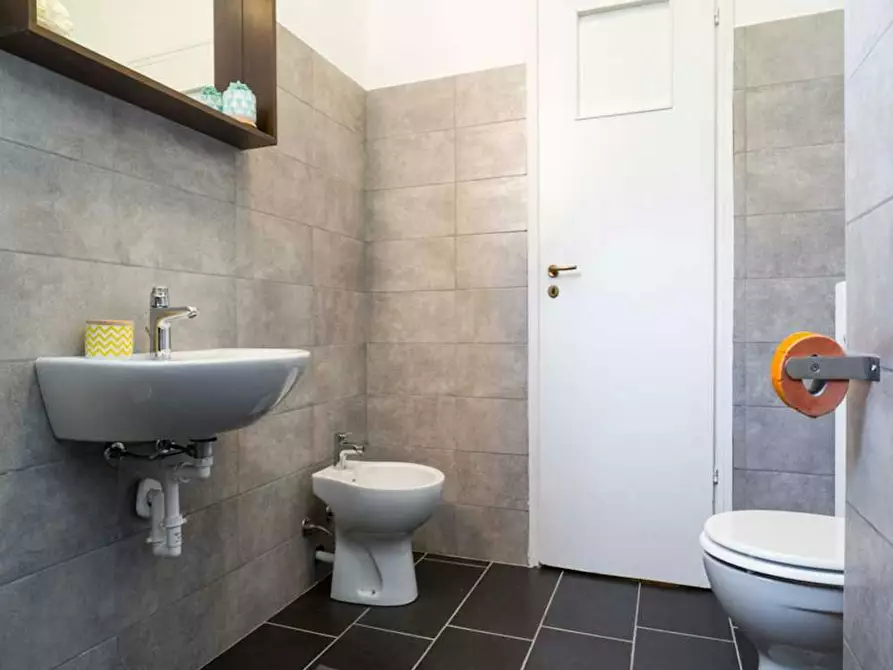 Immagine 7 di Camera in affitto  in Via dei Mandorli a Corsico