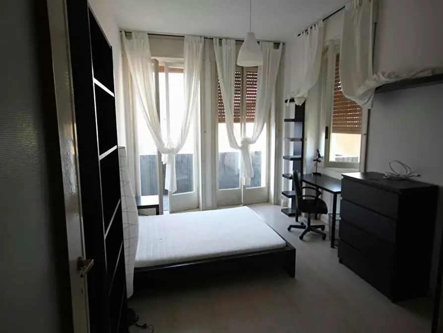 Immagine 2 di Camera in affitto  in Via Raffaello Bertieri a Milano