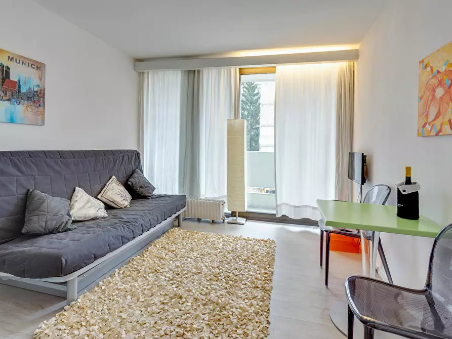Immagine 1 di Appartamento in affitto  in Amalienstraße a München