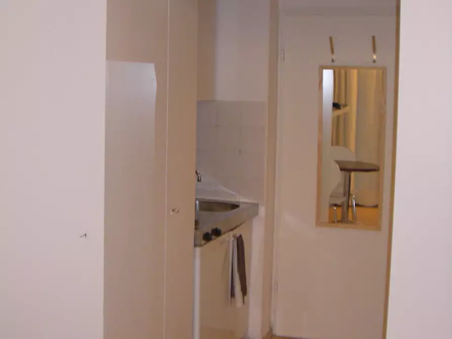 Immagine 6 di Appartamento in affitto  in Amalienstraße a München