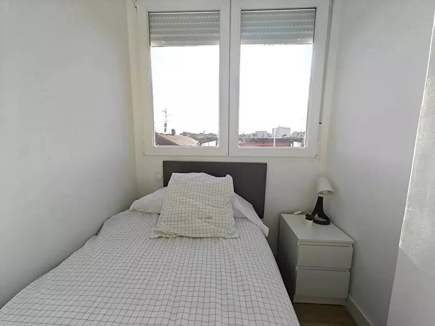 Immagine 3 di Camera in affitto  in Calle de Faro a Madrid