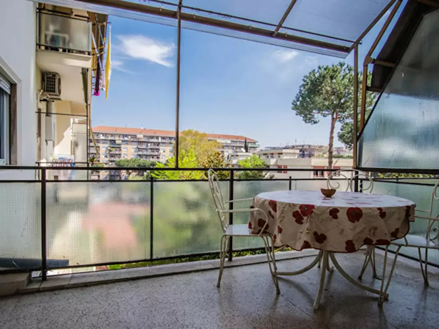 Immagine 5 di Camera in affitto  in Piazza San Giovanni Bosco a Roma