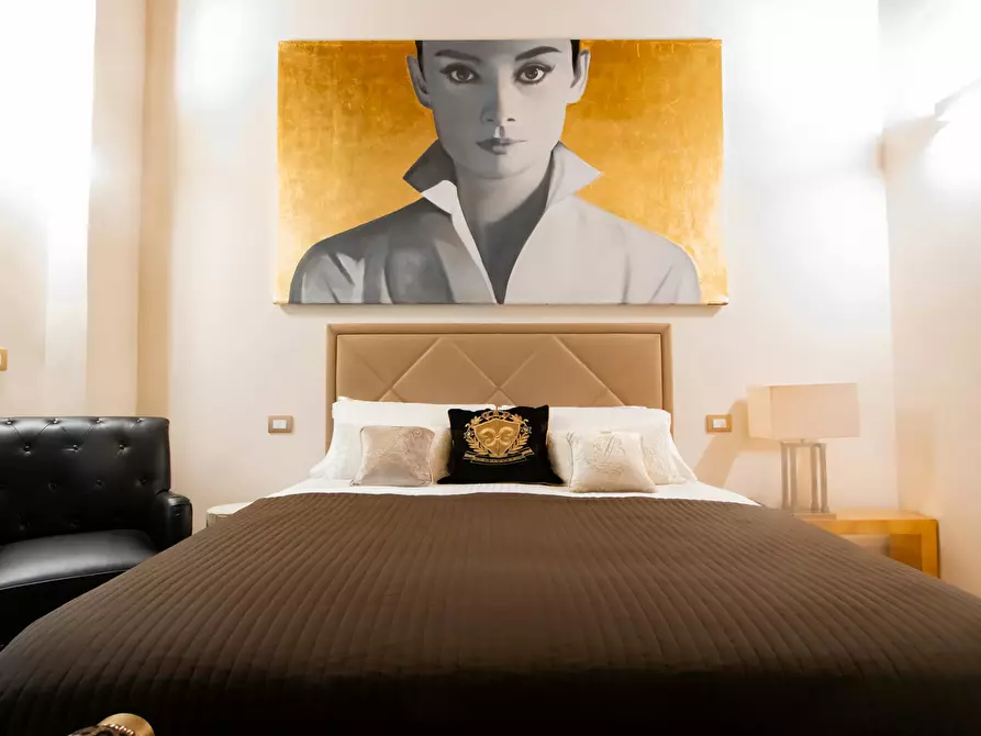 Immagine 4 di Appartamento in affitto  in Via Maria Vittoria a Torino