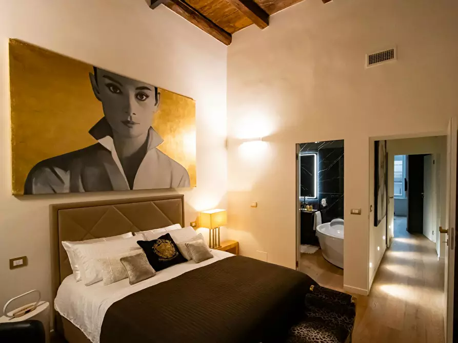 Immagine 2 di Appartamento in affitto  in Via Maria Vittoria a Torino