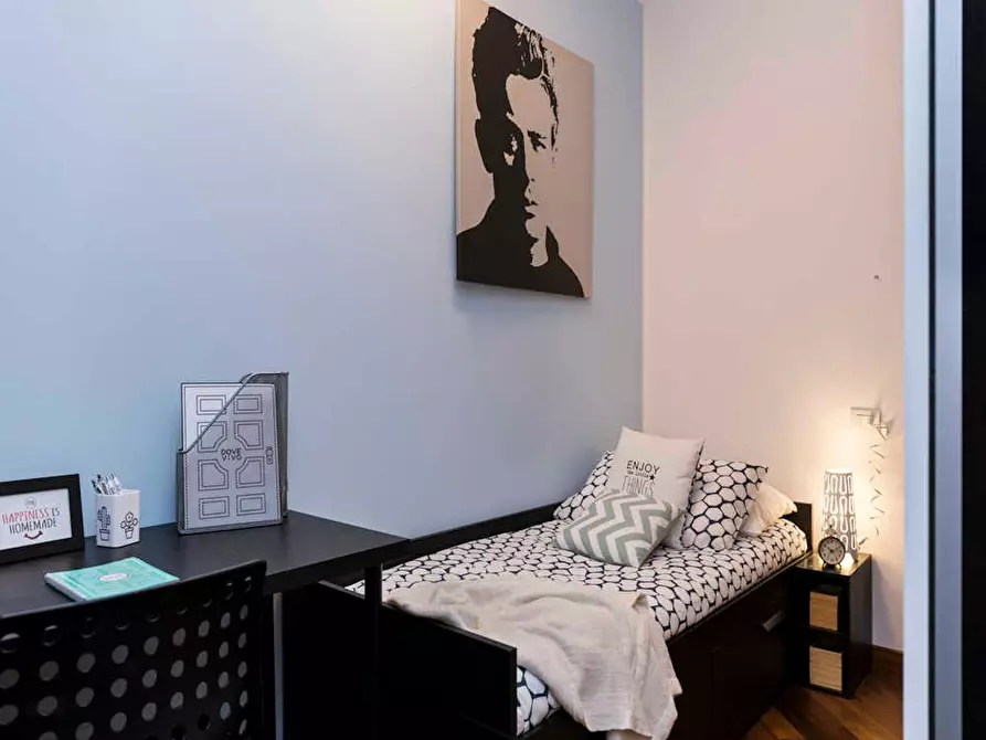 Immagine 2 di Camera in affitto  in Via Privata San Martiniano a Milano