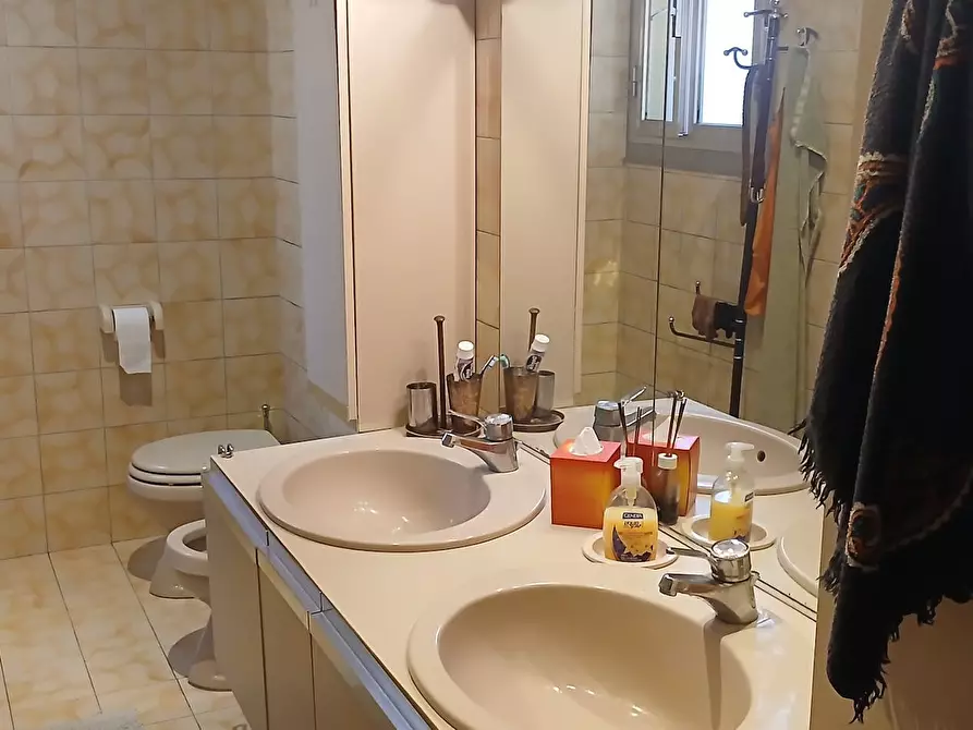 Immagine 10 di Camera in affitto  in Viale della Repubblica a Bologna