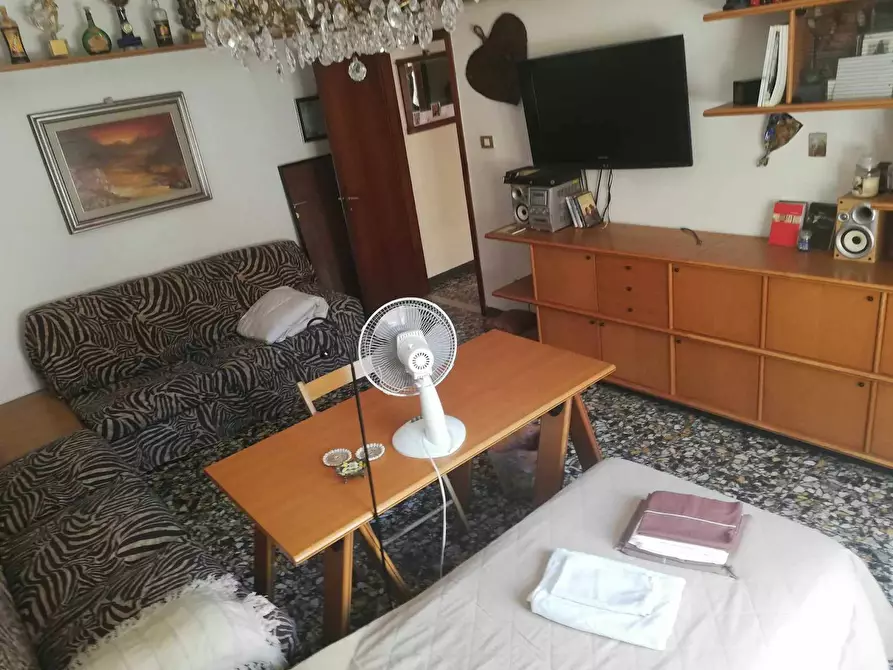 Immagine 3 di Camera in affitto  in Viale della Repubblica a Bologna