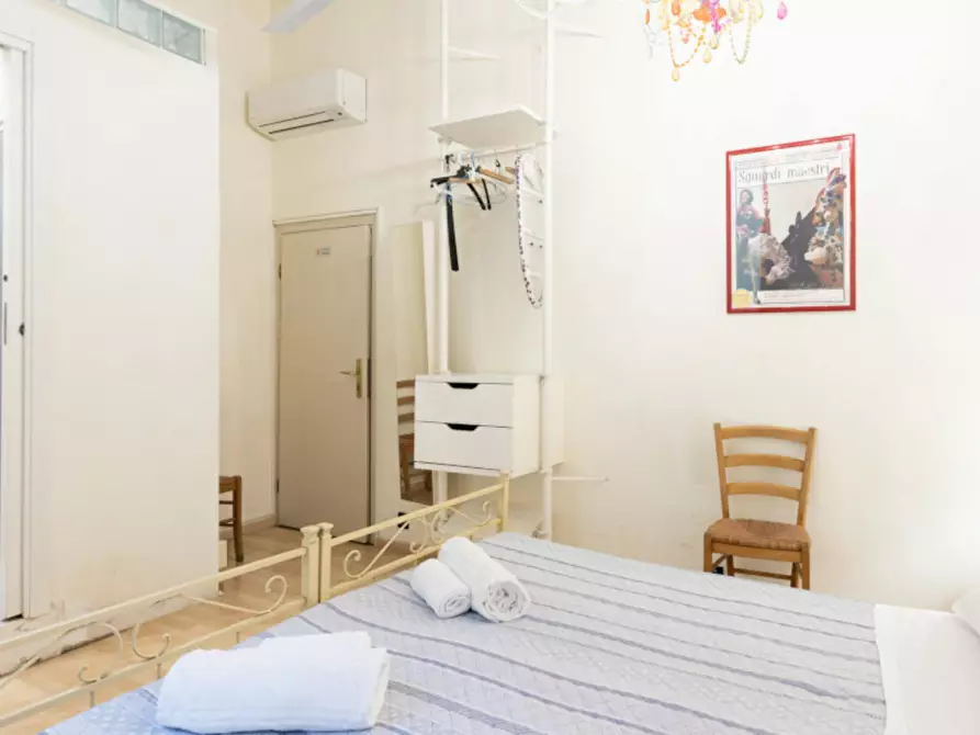 Immagine 2 di Camera in affitto  in Via del Carro a Bologna