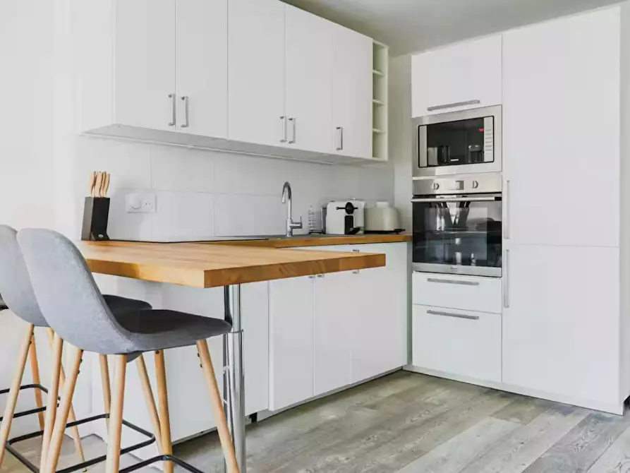 Immagine 4 di Appartamento in affitto  in Rue Frédéric Passy a Neuilly-sur-Seine