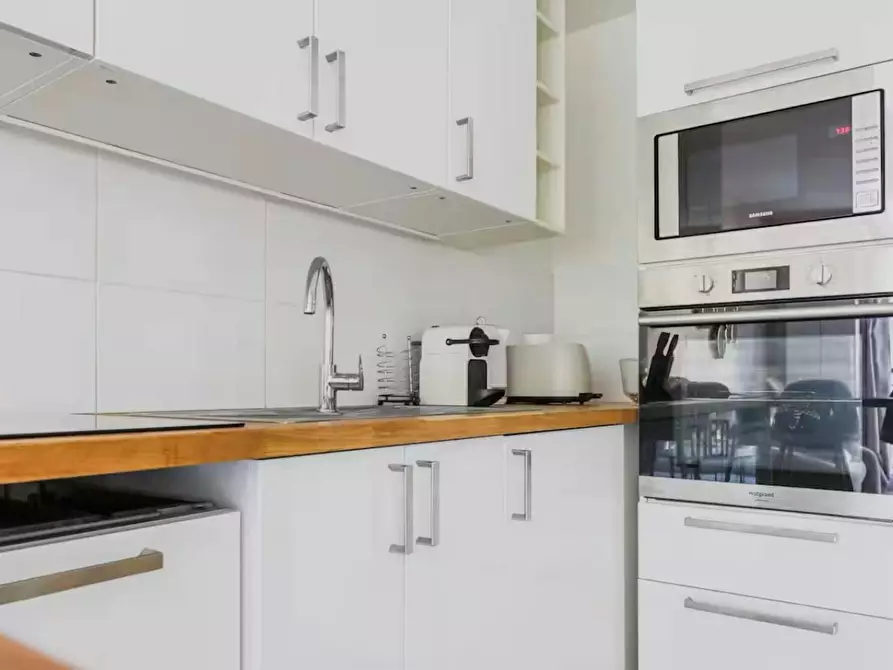 Immagine 5 di Appartamento in affitto  in Rue Frédéric Passy a Neuilly-sur-Seine