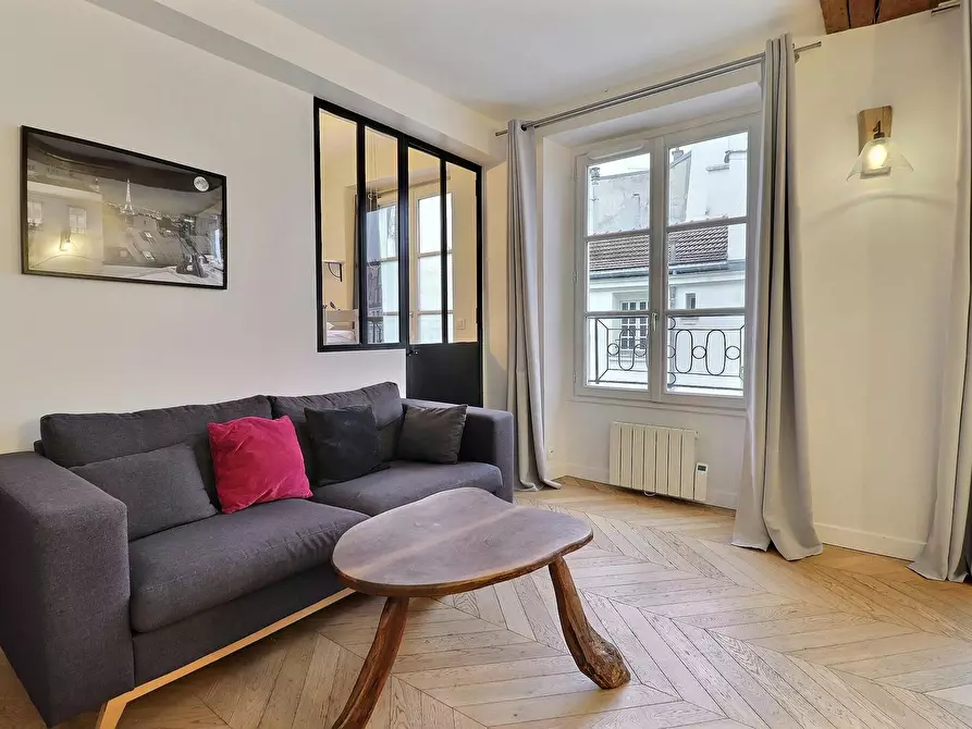 Immagine 7 di Appartamento in affitto  in Rue de Turenne a Paris 03