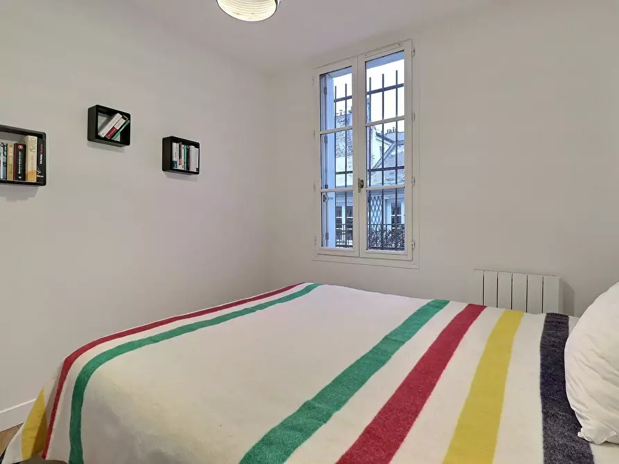Immagine 2 di Appartamento in affitto  in Rue de Turenne a Paris 03
