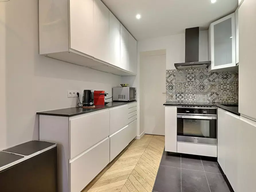 Immagine 8 di Appartamento in affitto  in Rue de Turenne a Paris 03