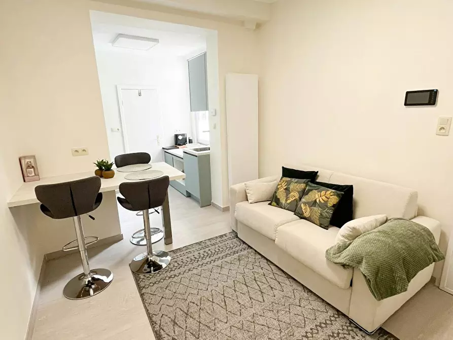 Immagine 5 di Appartamento in affitto  in Avenue d'Auderghem a Etterbeek