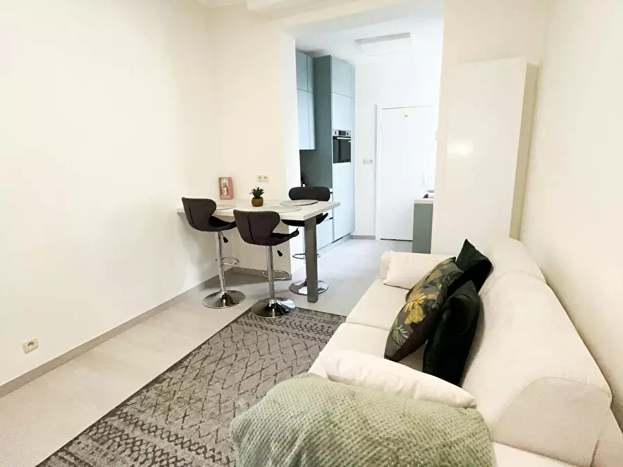 Immagine 2 di Appartamento in affitto  in Avenue d'Auderghem a Etterbeek