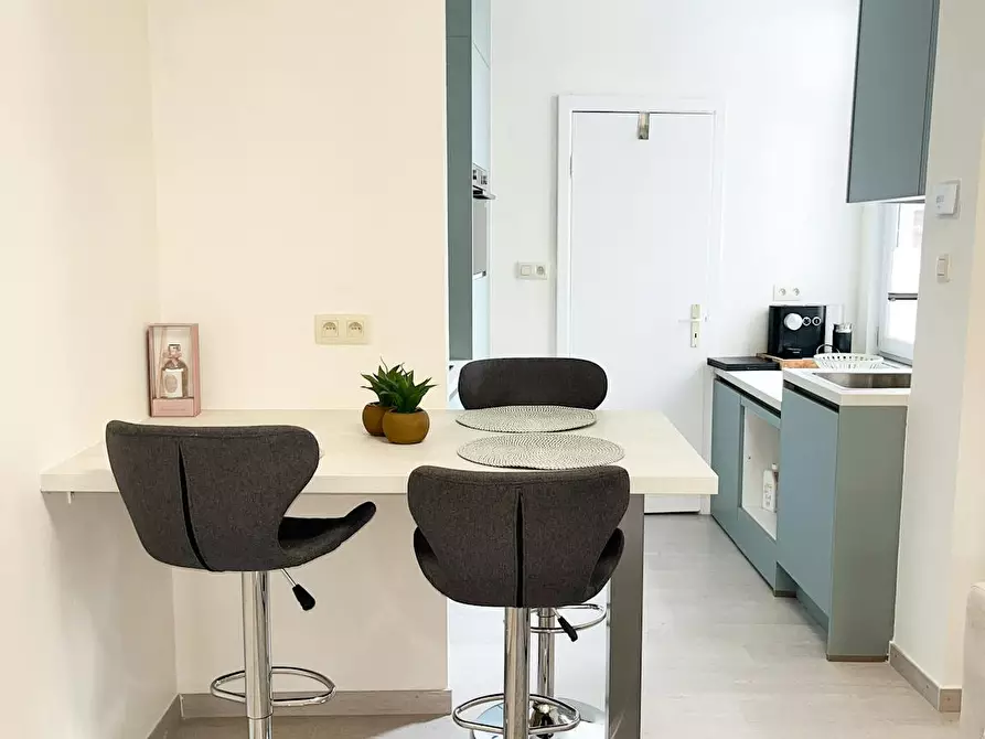 Immagine 4 di Appartamento in affitto  in Avenue d'Auderghem a Etterbeek