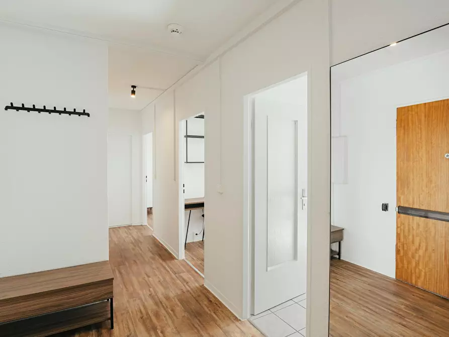 Immagine 10 di Appartamento in affitto  in Angerburger Allee a Berlin