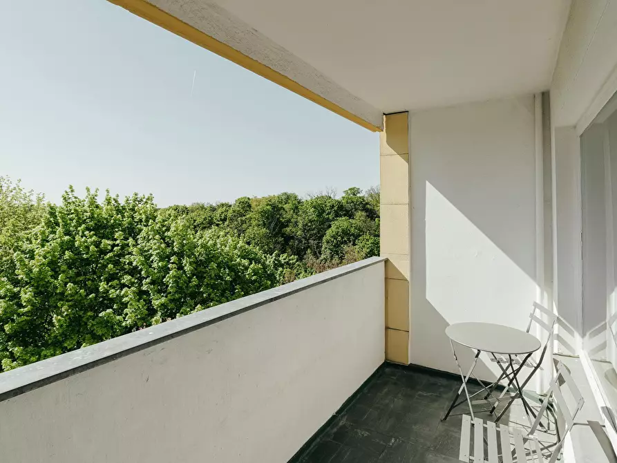 Immagine 6 di Appartamento in affitto  in Angerburger Allee a Berlin