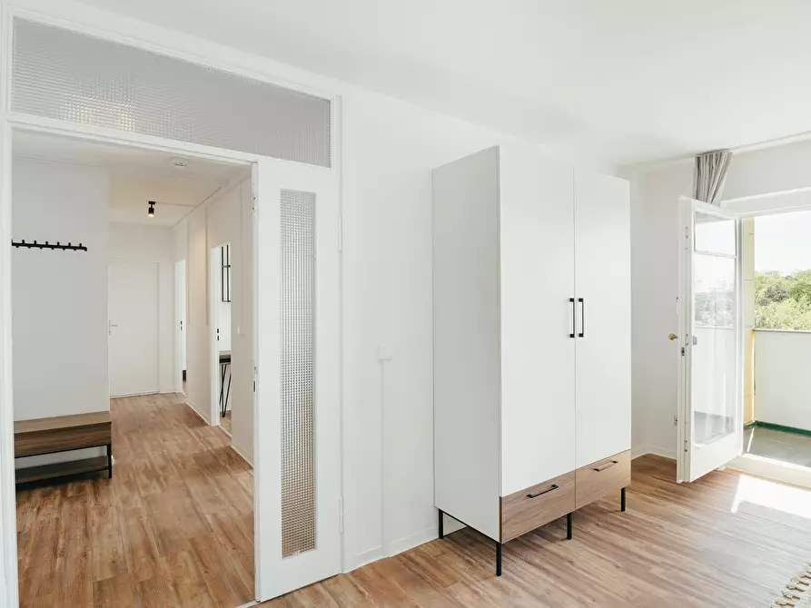 Immagine 9 di Appartamento in affitto  in Angerburger Allee a Berlin