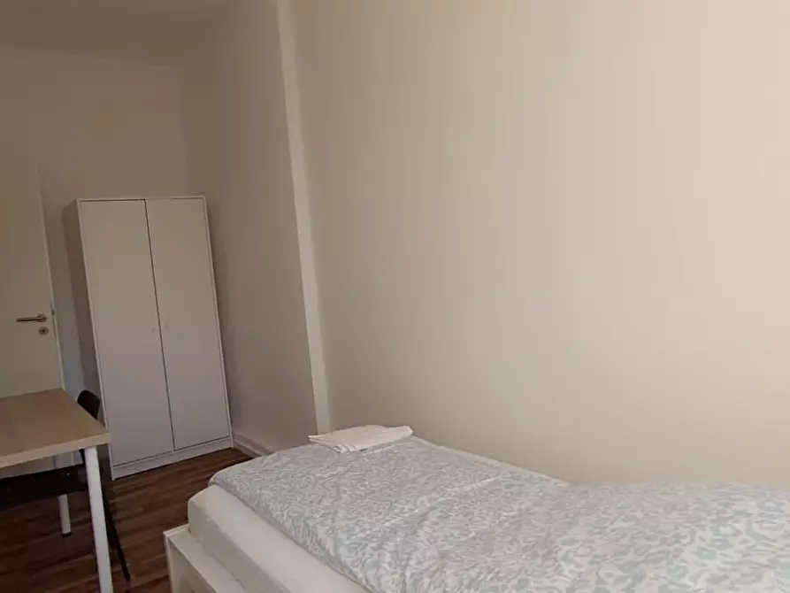 Immagine 3 di Camera in affitto  in Schwanenwall a Dortmund