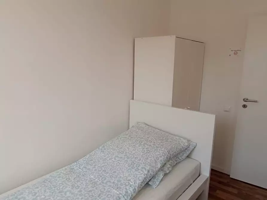 Immagine 3 di Camera in affitto  in Schwanenwall a Dortmund