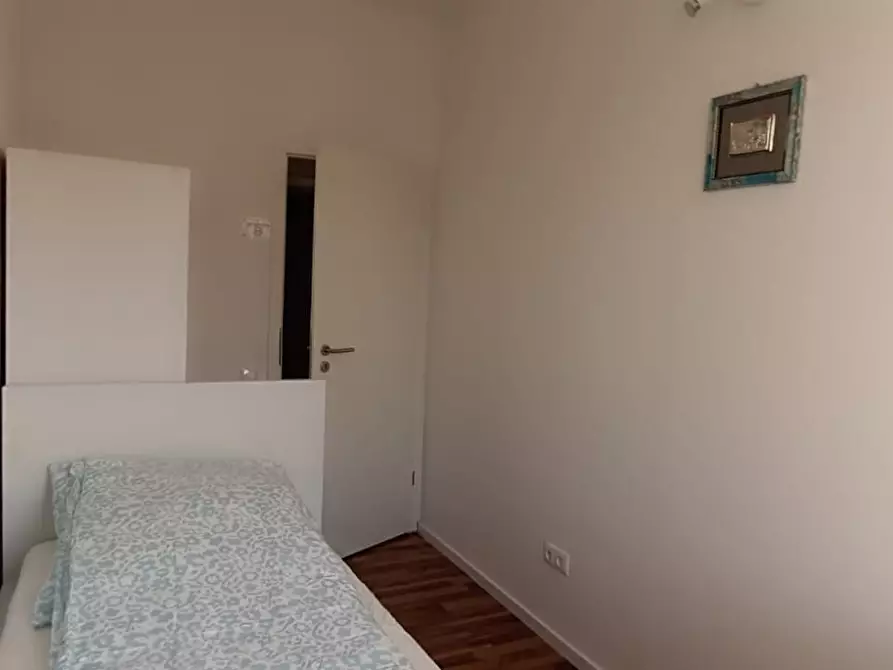 Immagine 2 di Camera in affitto  in Schwanenwall a Dortmund