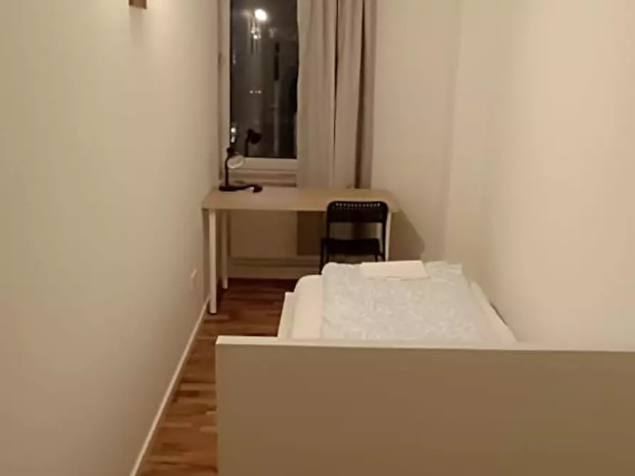 Immagine 2 di Camera in affitto  in Schwanenwall a Dortmund