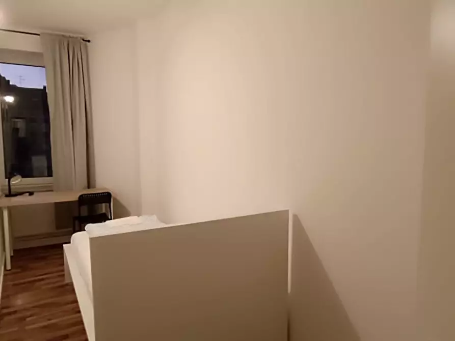 Immagine 4 di Camera in affitto  in Schwanenwall a Dortmund