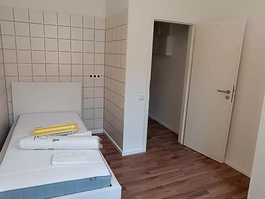 Immagine 7 di Camera in affitto  in Schwanenwall a Dortmund