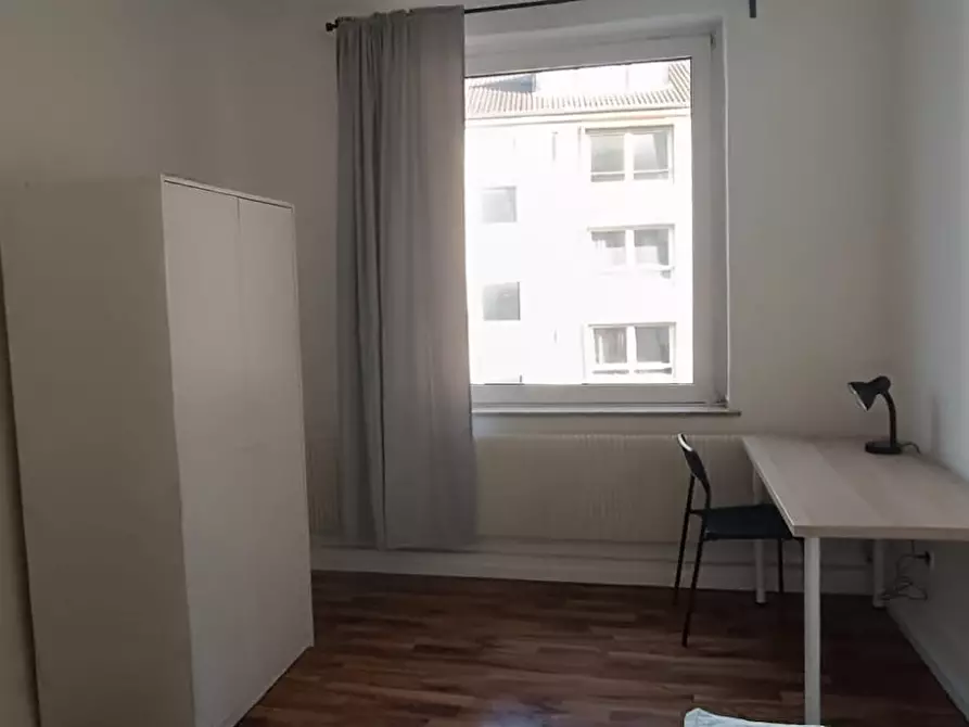 Immagine 2 di Camera in affitto  in Schwanenwall a Dortmund