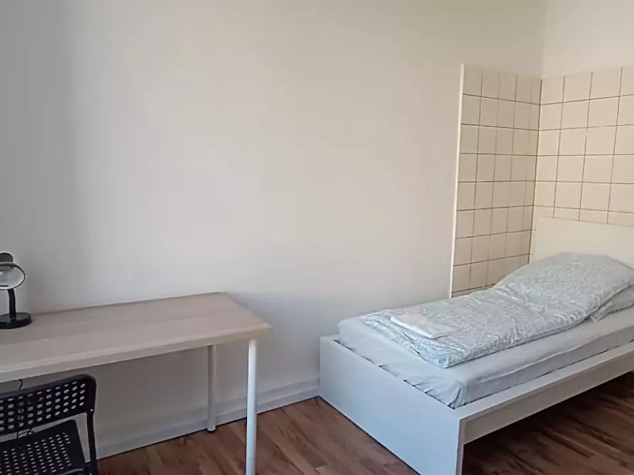 Immagine 5 di Camera in affitto  in Schwanenwall a Dortmund