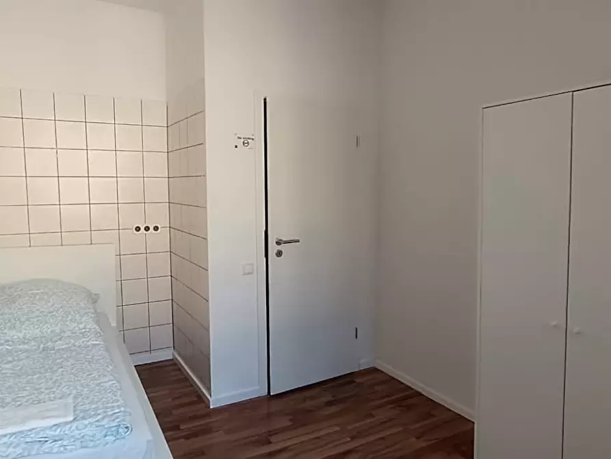 Immagine 6 di Camera in affitto  in Schwanenwall a Dortmund