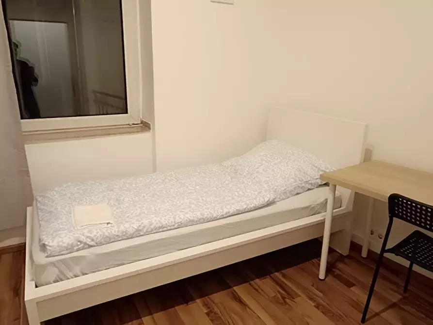 Immagine 3 di Camera in affitto  in Schwanenwall a Dortmund