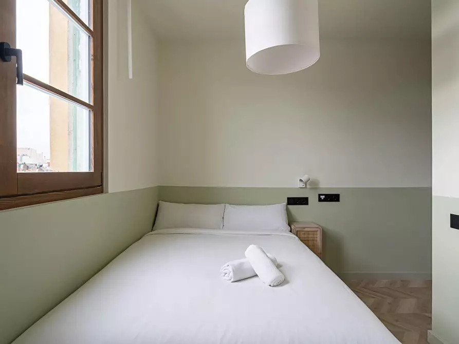 Immagine 1 di Appartamento in affitto  in Carrer de Llull a Barcelona