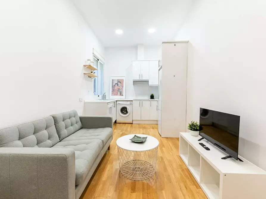 Immagine 2 di Appartamento in affitto  in Calle de Pelayo a Madrid