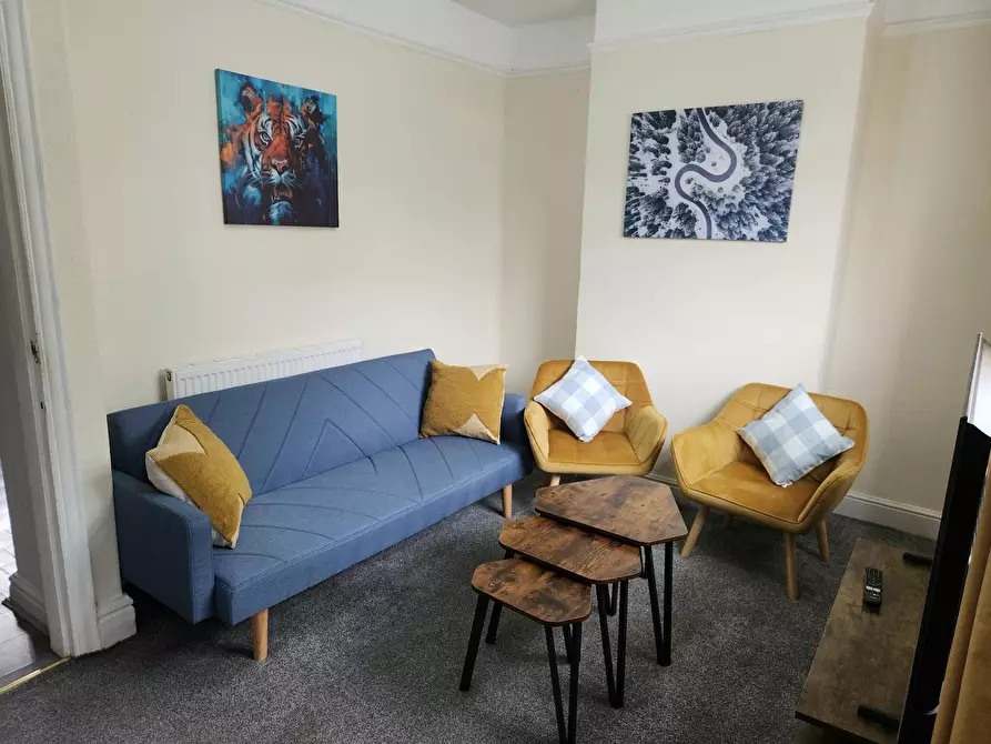 Immagine 2 di Casa indipendente in affitto  in King's Crescent a Conisbrough