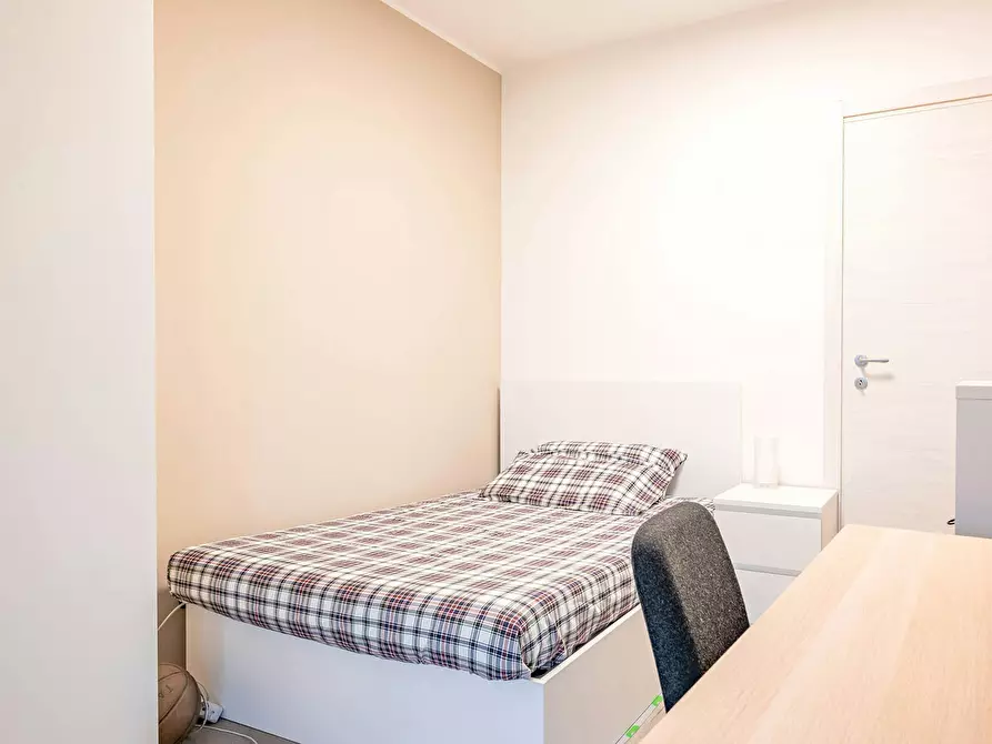 Immagine 1 di Camera in affitto  in Piazzale Egeo a Milano