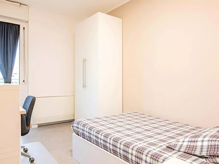 Immagine 2 di Camera in affitto  in Piazzale Egeo a Milano