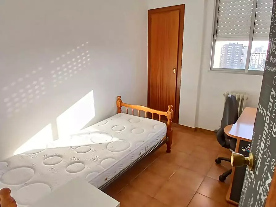 Immagine 2 di Camera in affitto  in Avenida Ramón Pradera a Valladolid