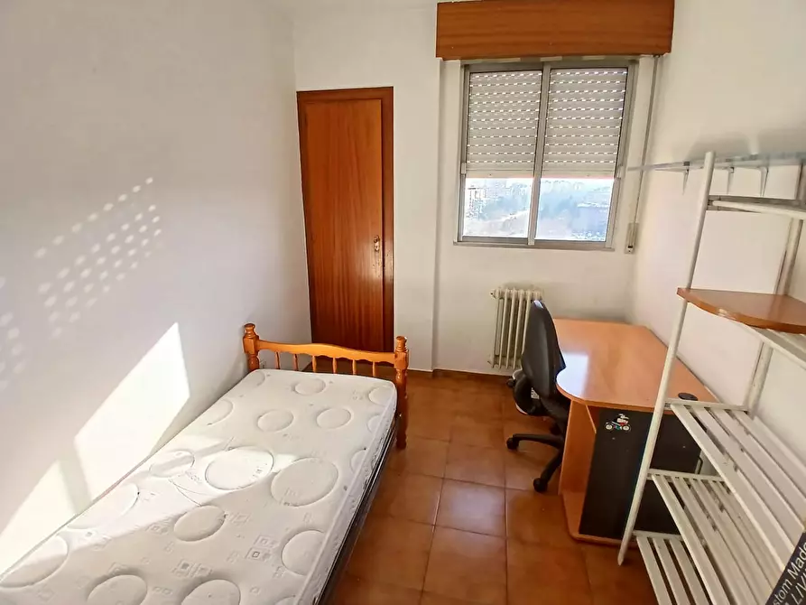 Immagine 1 di Camera in affitto  in Avenida Ramón Pradera a Valladolid