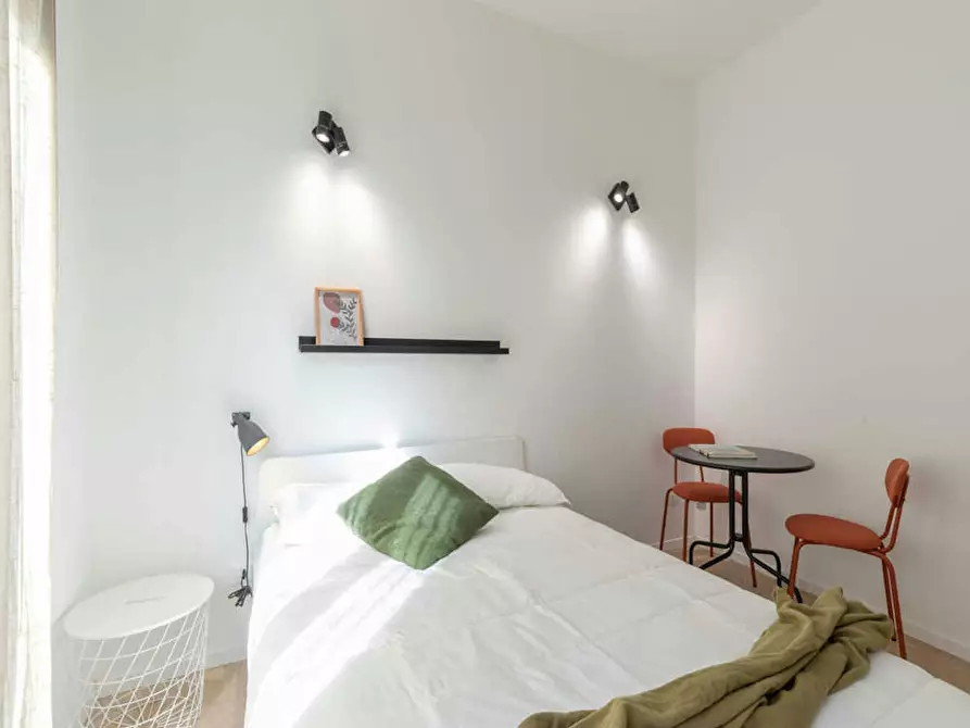 Immagine 2 di Camera in affitto  in Viale Carlo Espinasse a Milano