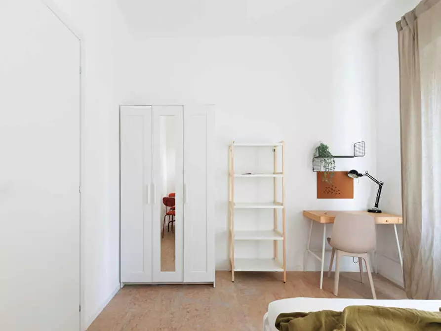 Immagine 3 di Camera in affitto  in Viale Carlo Espinasse a Milano