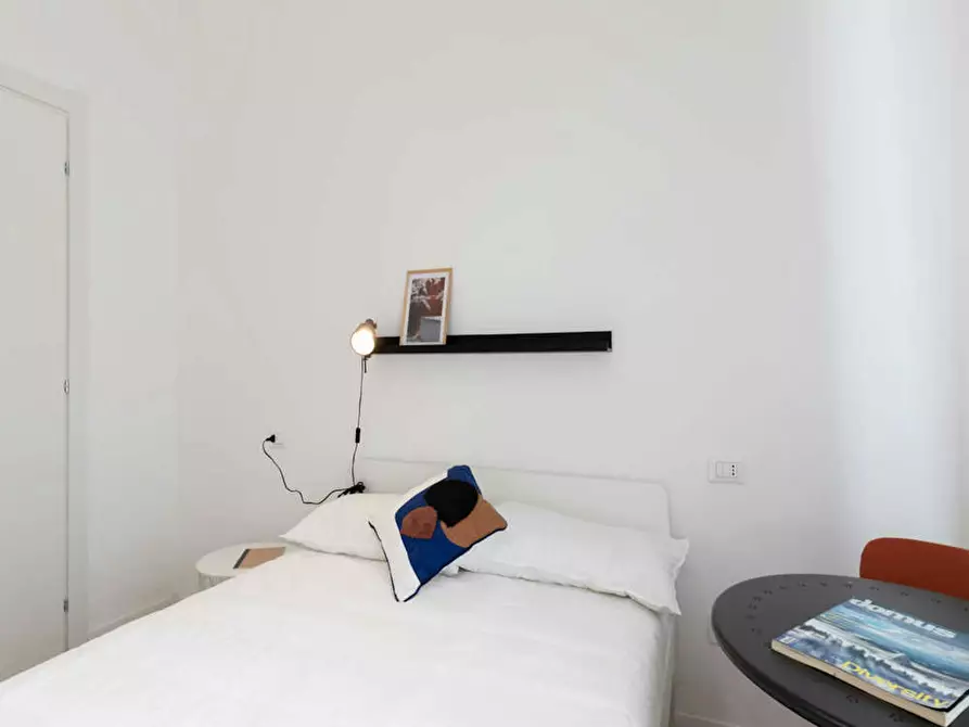 Immagine 3 di Camera in affitto  in Viale Carlo Espinasse a Milano