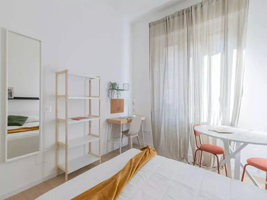 Immagine 1 di Camera in affitto  in Viale Carlo Espinasse a Milano