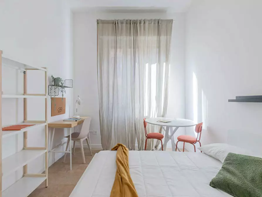 Immagine 3 di Camera in affitto  in Viale Carlo Espinasse a Milano