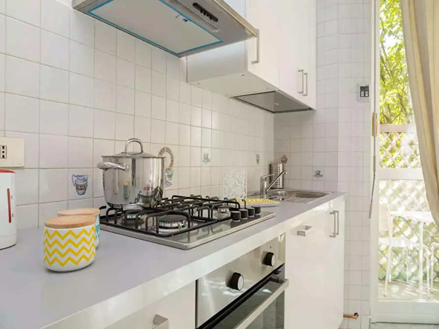 Immagine 8 di Camera in affitto  in Via dei Pioppi a Buccinasco