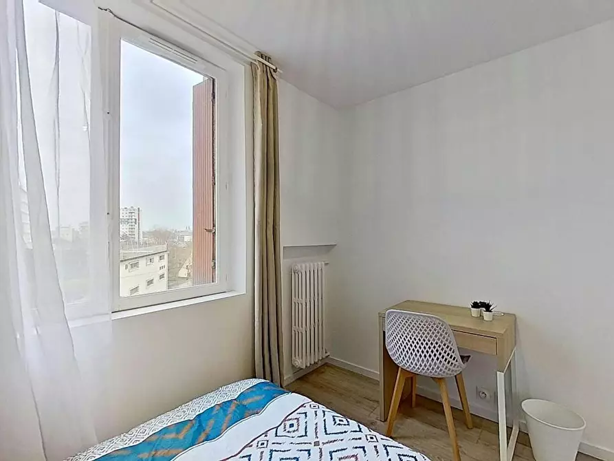 Immagine 4 di Camera in affitto  in Rue Sainte-Paix a Caen