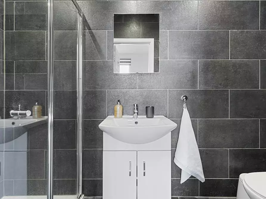 Immagine 3 di Casa indipendente in affitto  in Saint Andrews Road a 