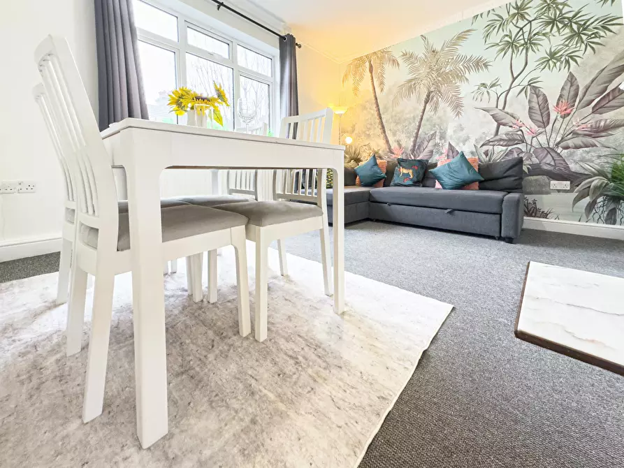 Immagine 5 di Appartamento in affitto  in Balfern Street a Wandsworth